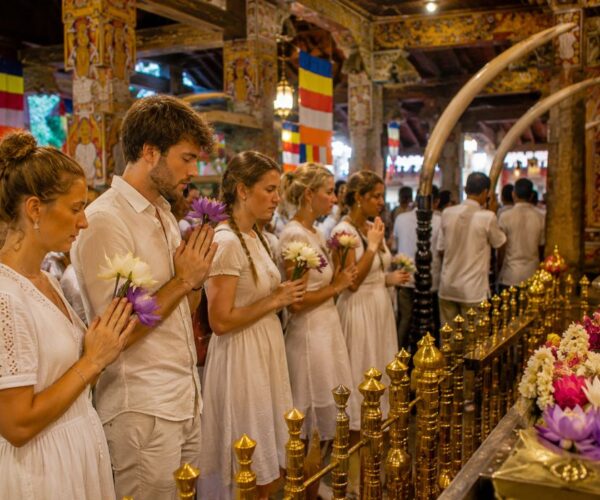 Temple of the Tooth Visitor Guide 2026: 9 Amazing Tips for Visiting Kandy